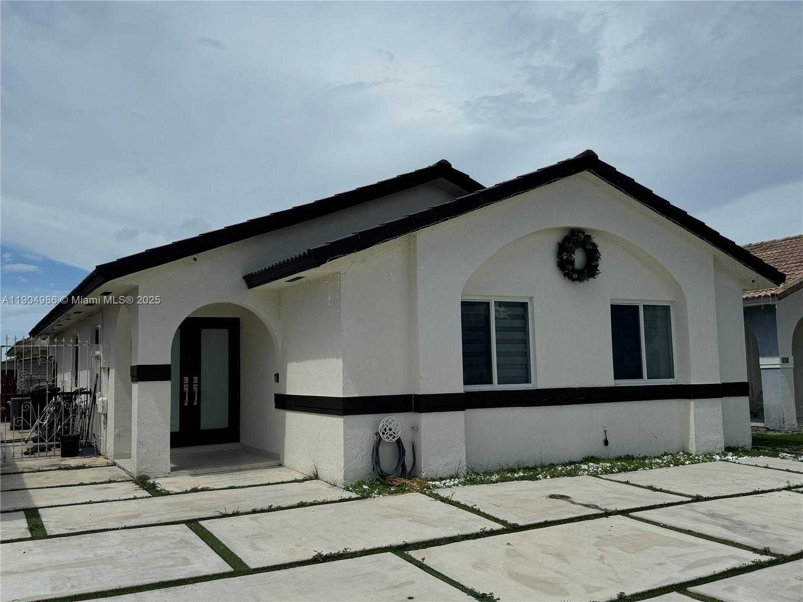 Small Image of 2875 WEST 72ND TER, Hialeah Number 39