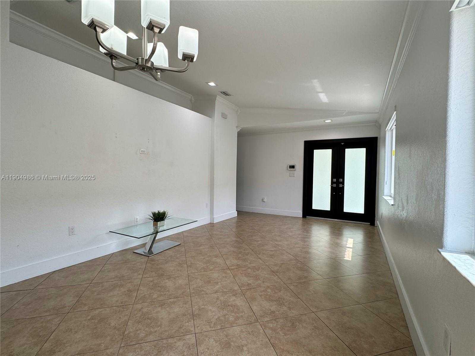 Small Image of 2875 WEST 72ND TER, Hialeah Number 4