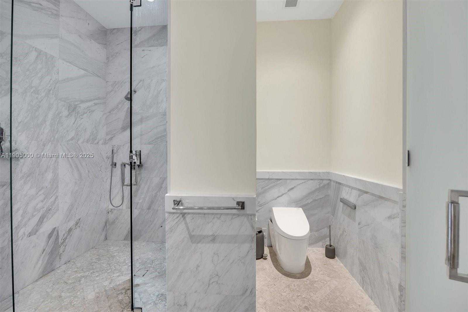 Small Image of 2821 SOUTH BAYSHORE DR #11B, Miami Number 14