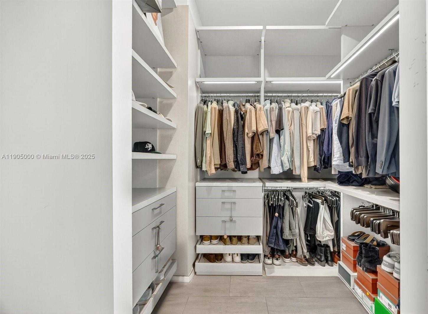 Small Image of 2821 SOUTH BAYSHORE DR #11B, Miami Number 16