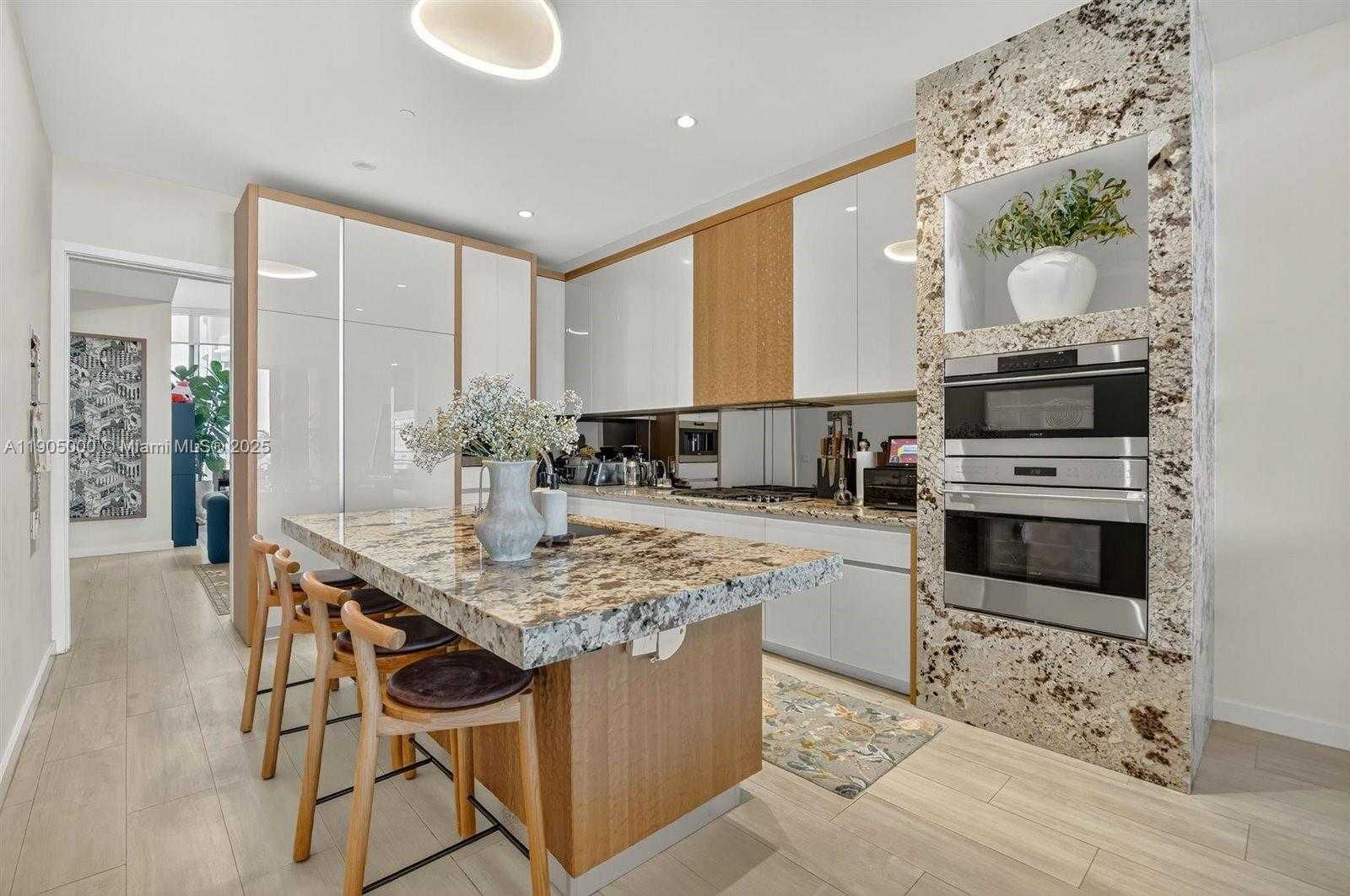 Small Image of 2821 SOUTH BAYSHORE DR #11B, Miami Number 2