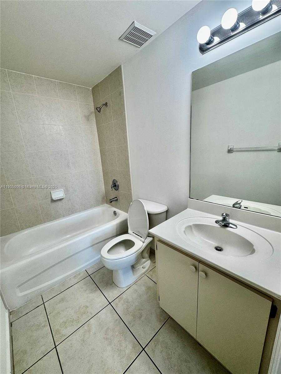 Small Image of 7330 NORTH WEST 114TH AVE #311-5, Doral Number 18