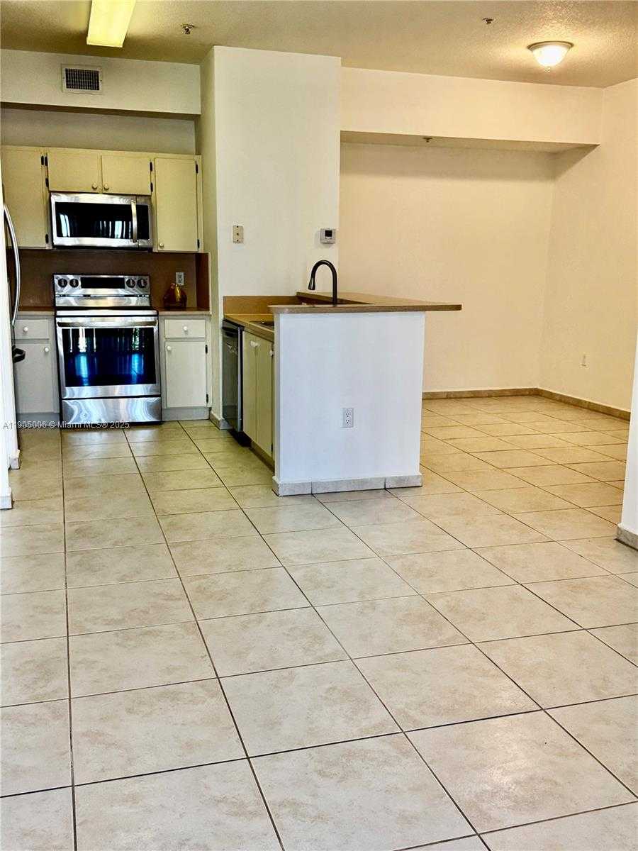 Small Image of 7330 NORTH WEST 114TH AVE #311-5, Doral Number 23
