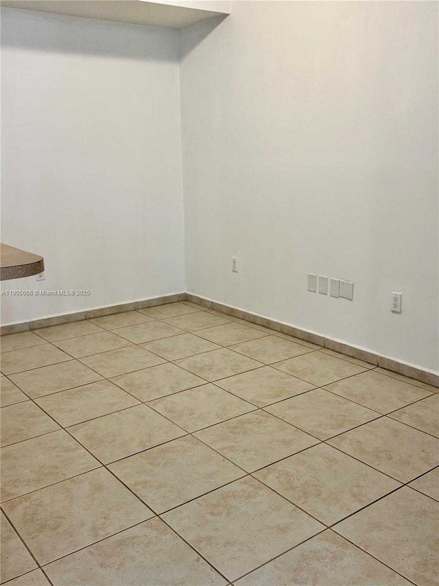 Small Image of 7330 NORTH WEST 114TH AVE #311-5, Doral Number 25