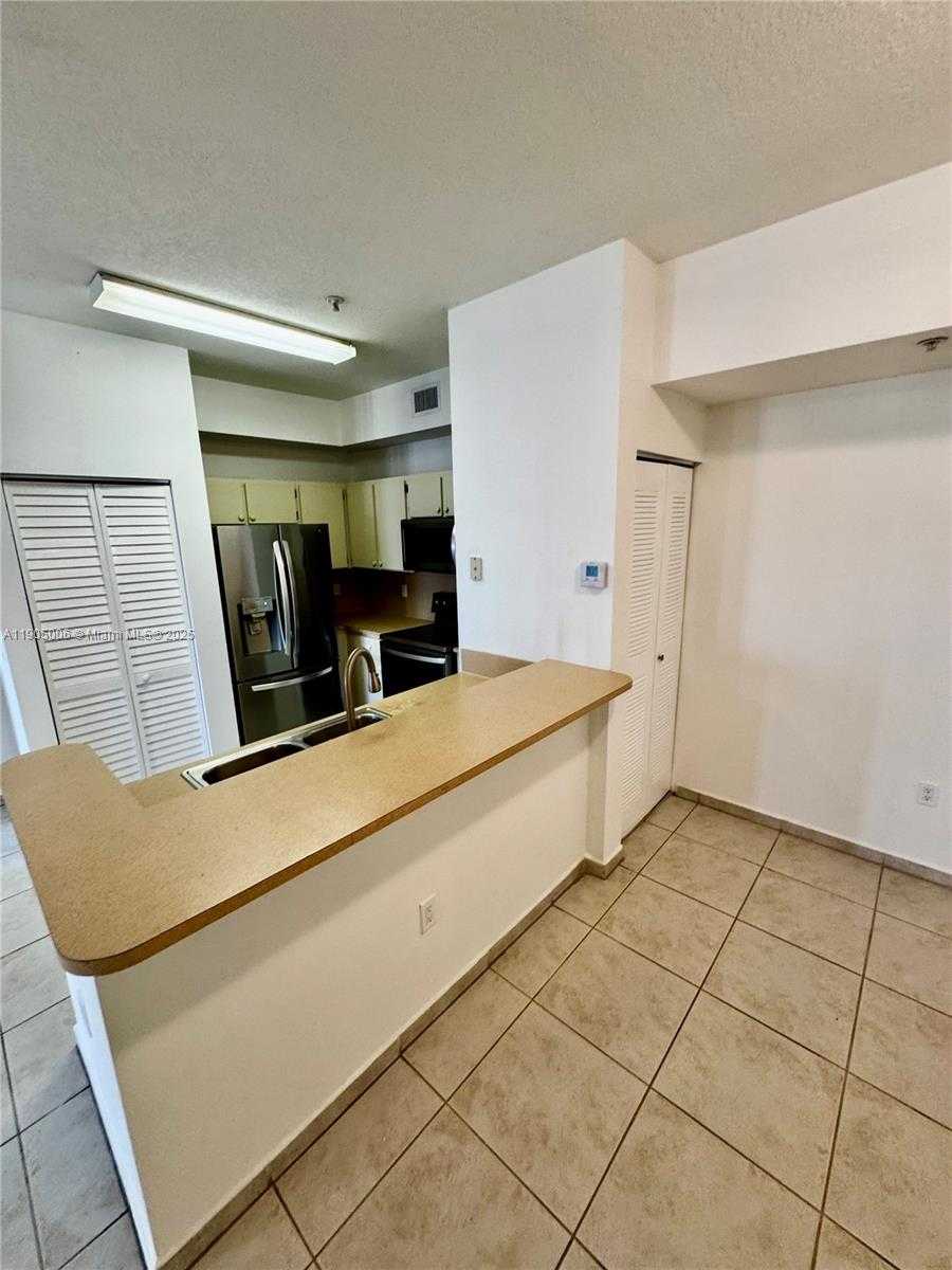 Small Image of 7330 NORTH WEST 114TH AVE #311-5, Doral Number 29