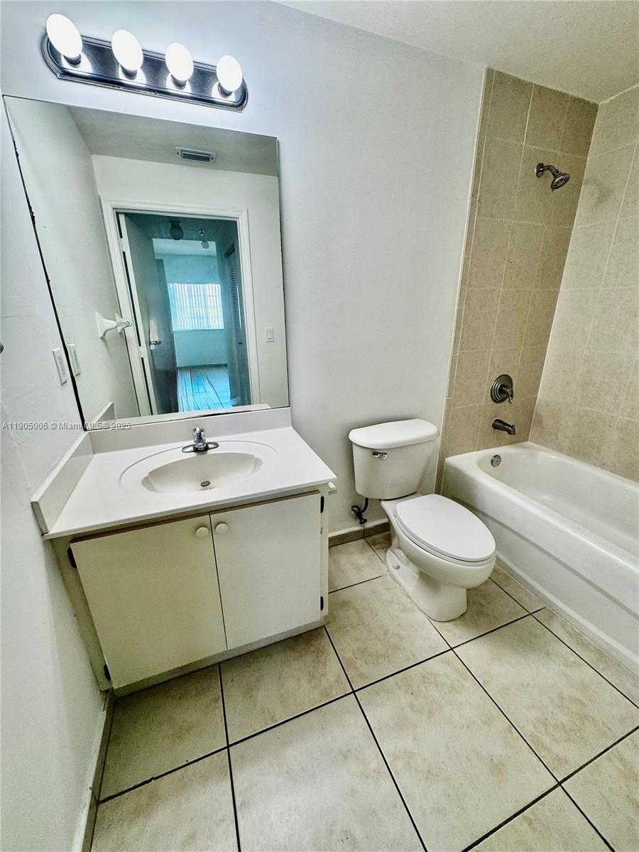 Small Image of 7330 NORTH WEST 114TH AVE #311-5, Doral Number 8