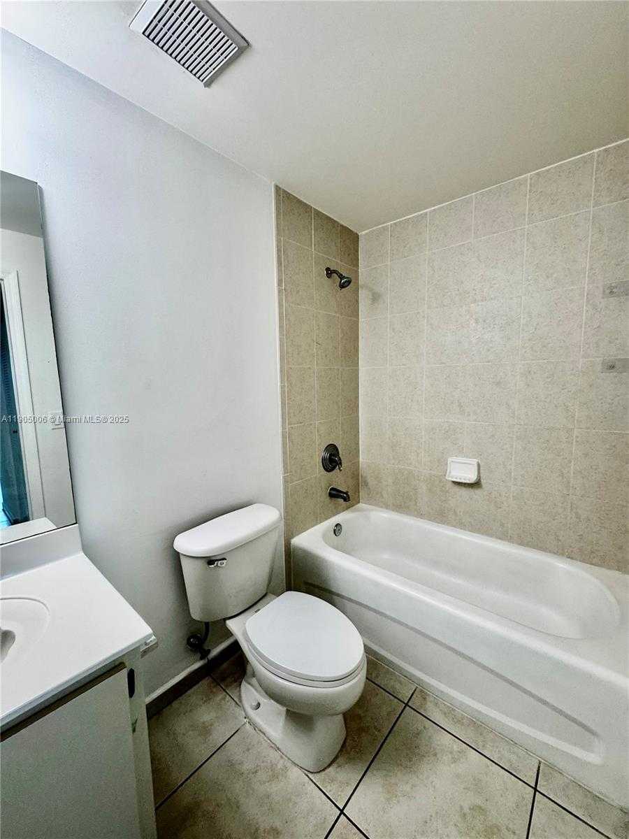 Small Image of 7330 NORTH WEST 114TH AVE #311-5, Doral Number 9