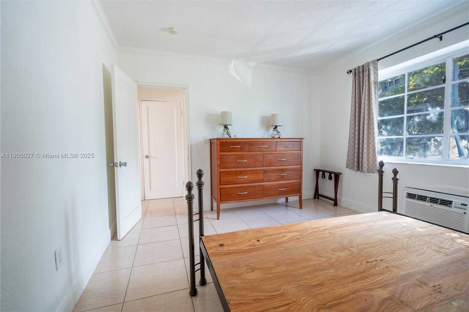 Small Image of 7435 HARDING AVE #204A, Miami Beach Number 6