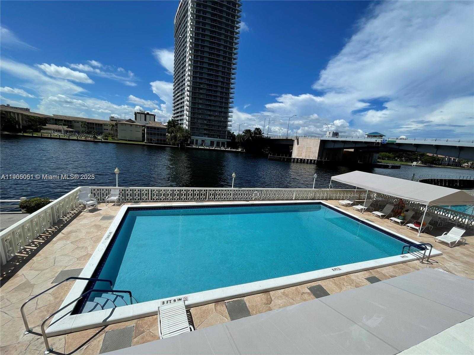 Small Image of 1817 SOUTH OCEAN DR #922, Hallandale Beach Number 17