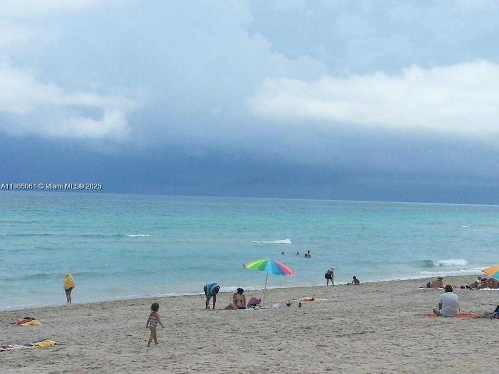 Small Image of 1817 SOUTH OCEAN DR #922, Hallandale Beach Number 22