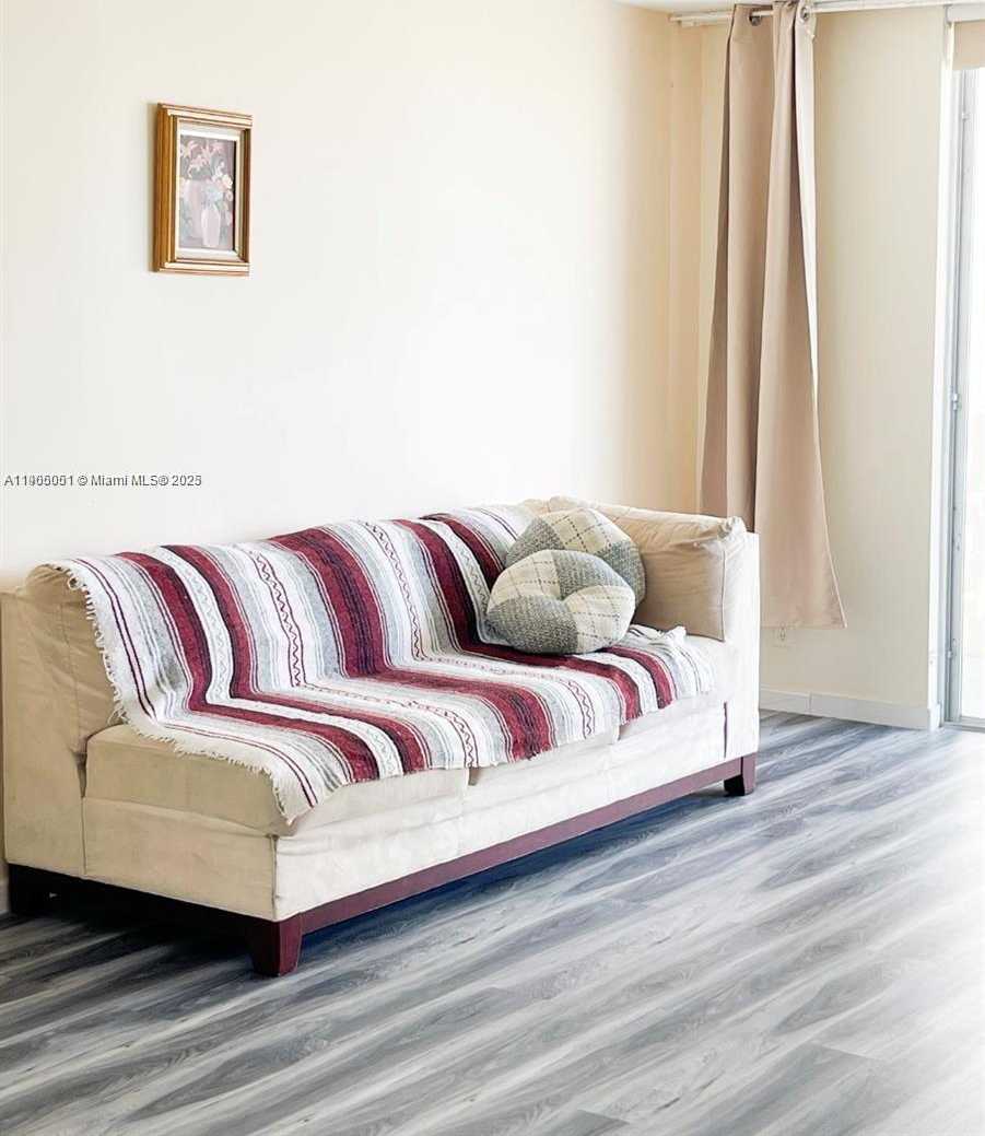 Small Image of 1817 SOUTH OCEAN DR #922, Hallandale Beach Number 7