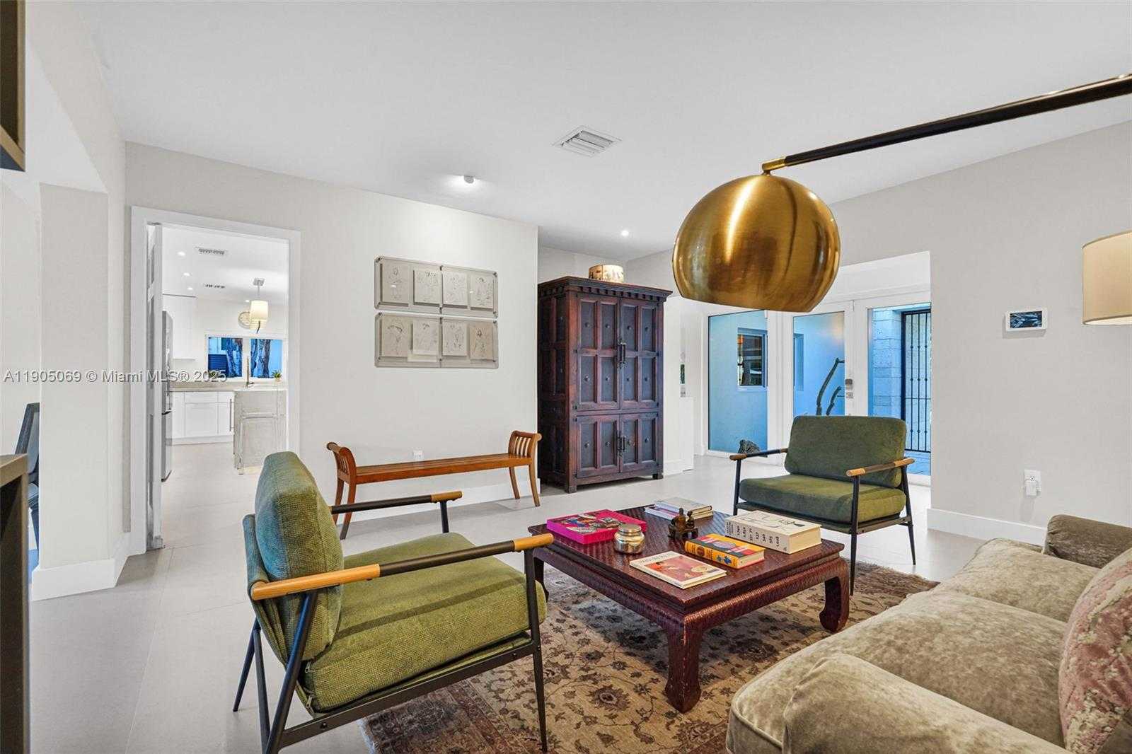 Small Image of 397 HARBOR CT, Key Biscayne Number 11