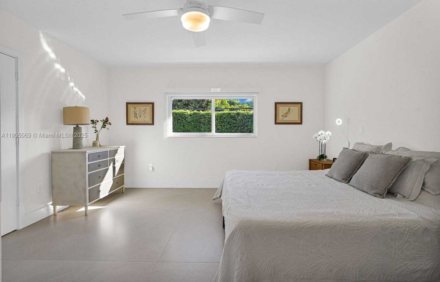 Small Image of 397 HARBOR CT, Key Biscayne Number 24