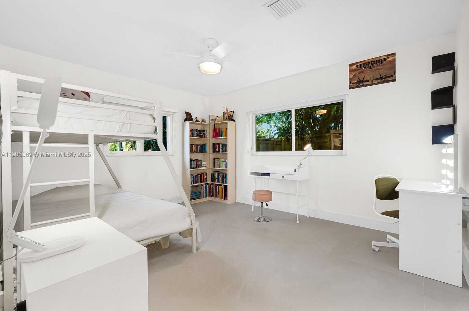 Small Image of 397 HARBOR CT, Key Biscayne Number 29