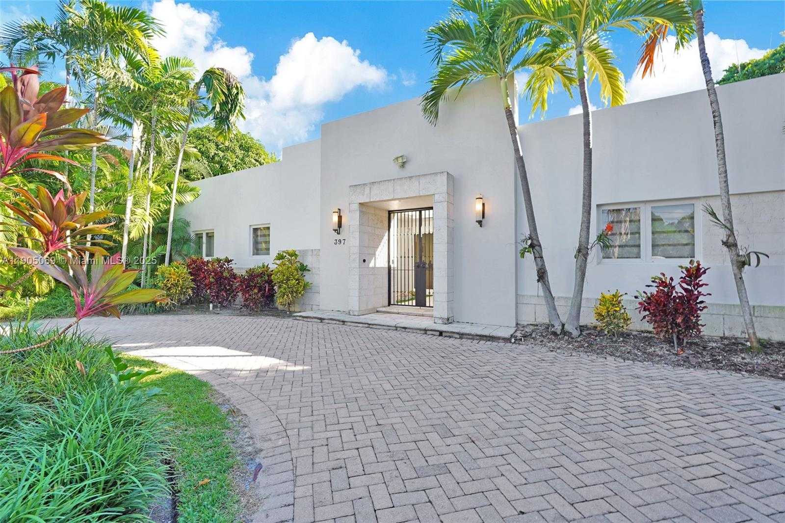 Small Image of 397 HARBOR CT, Key Biscayne Number 5