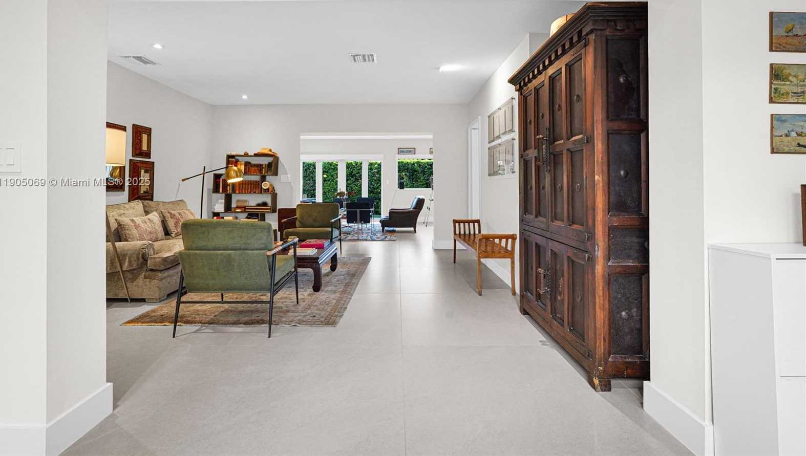 Small Image of 397 HARBOR CT, Key Biscayne Number 8