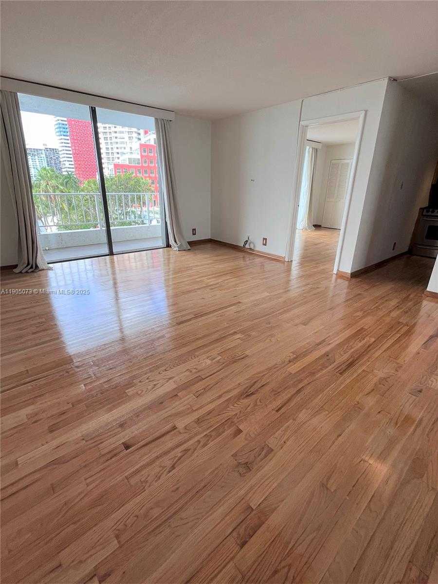 Small Image of 200 SOUTH EAST 15TH RD #6A, Miami Number 2