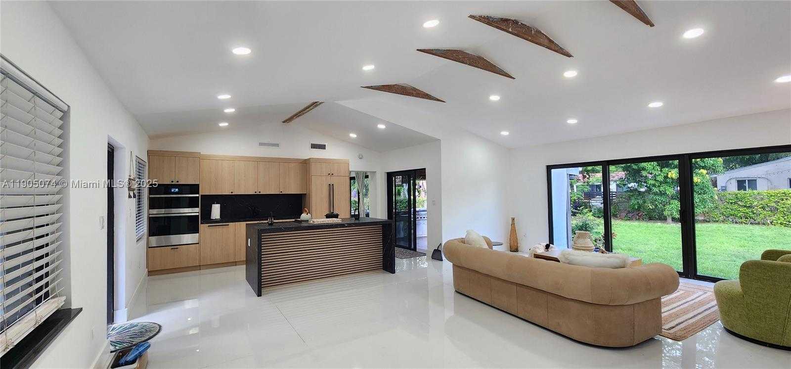 Small Image of 125 NORTH EAST 107TH ST, Miami Shores Number 11