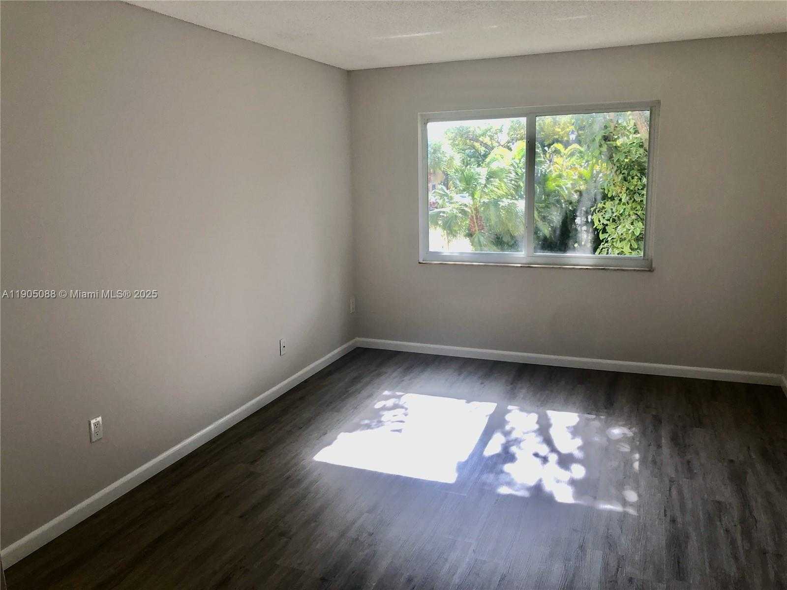 Small Image of 7825 CAMINO REAL #J-206, Miami Number 10