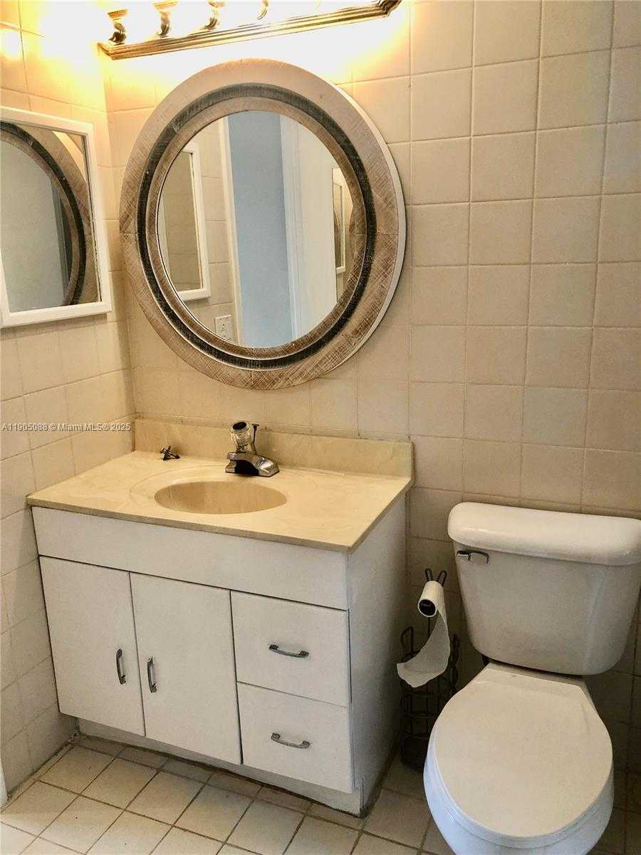 Small Image of 7825 CAMINO REAL #J-206, Miami Number 15