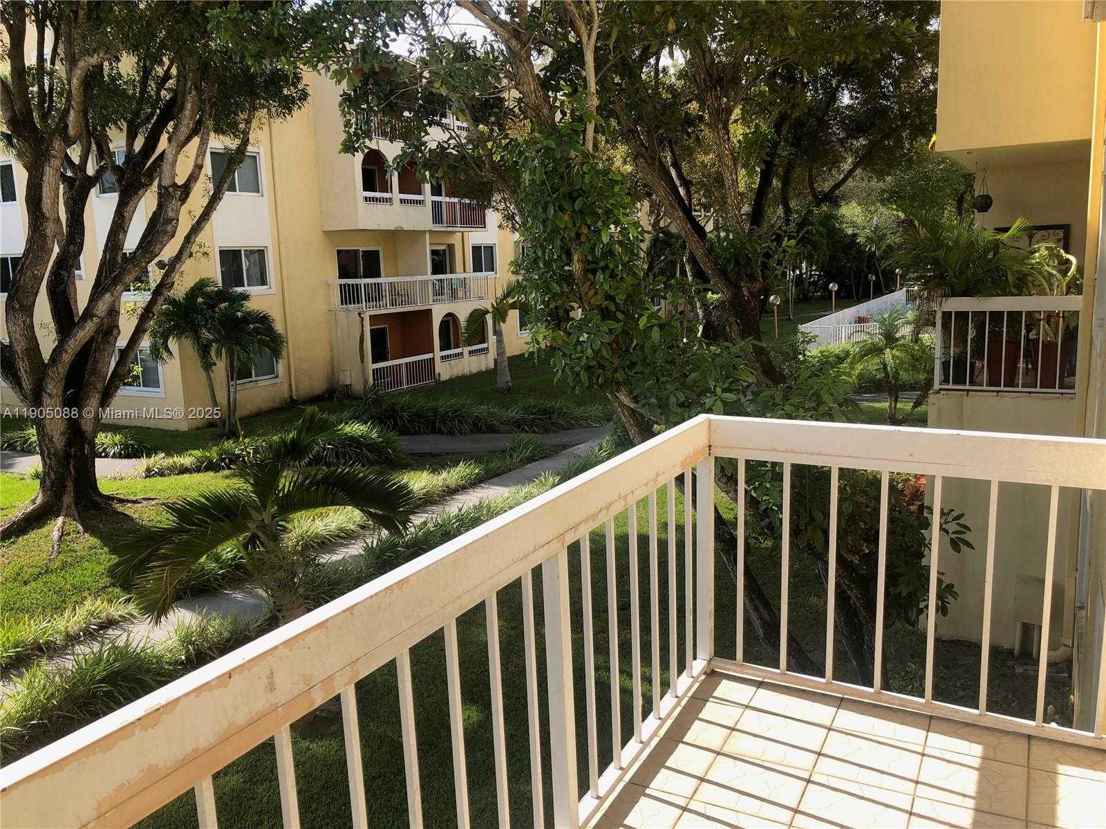 Small Image of 7825 CAMINO REAL #J-206, Miami Number 19