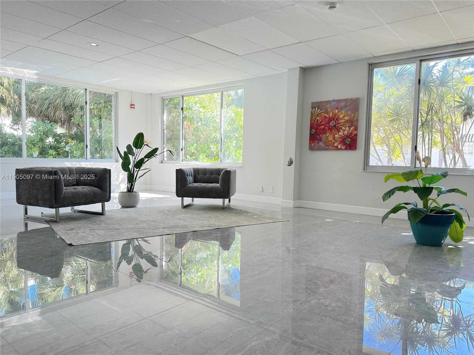 Small Image of 9700 EAST BAY HARBOR DR #408, Bay Harbor Islands Number 27