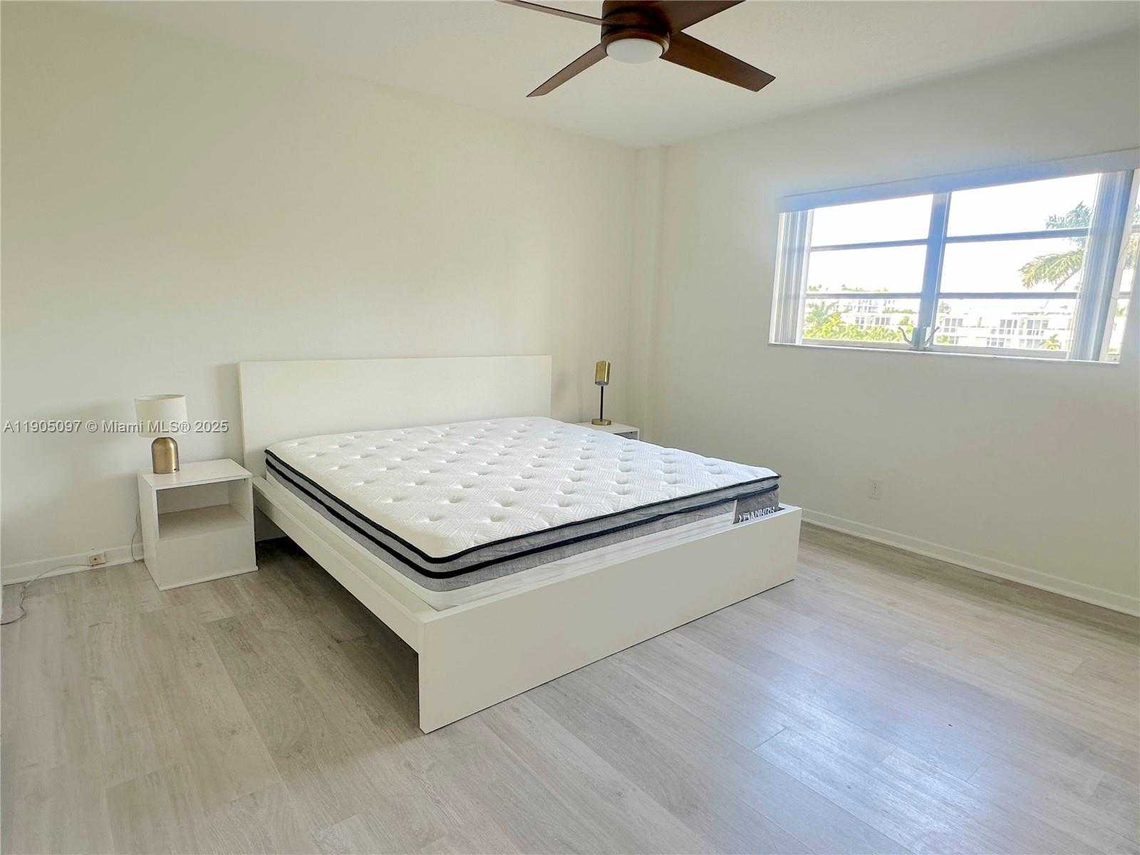 Small Image of 9700 EAST BAY HARBOR DR #408, Bay Harbor Islands Number 30