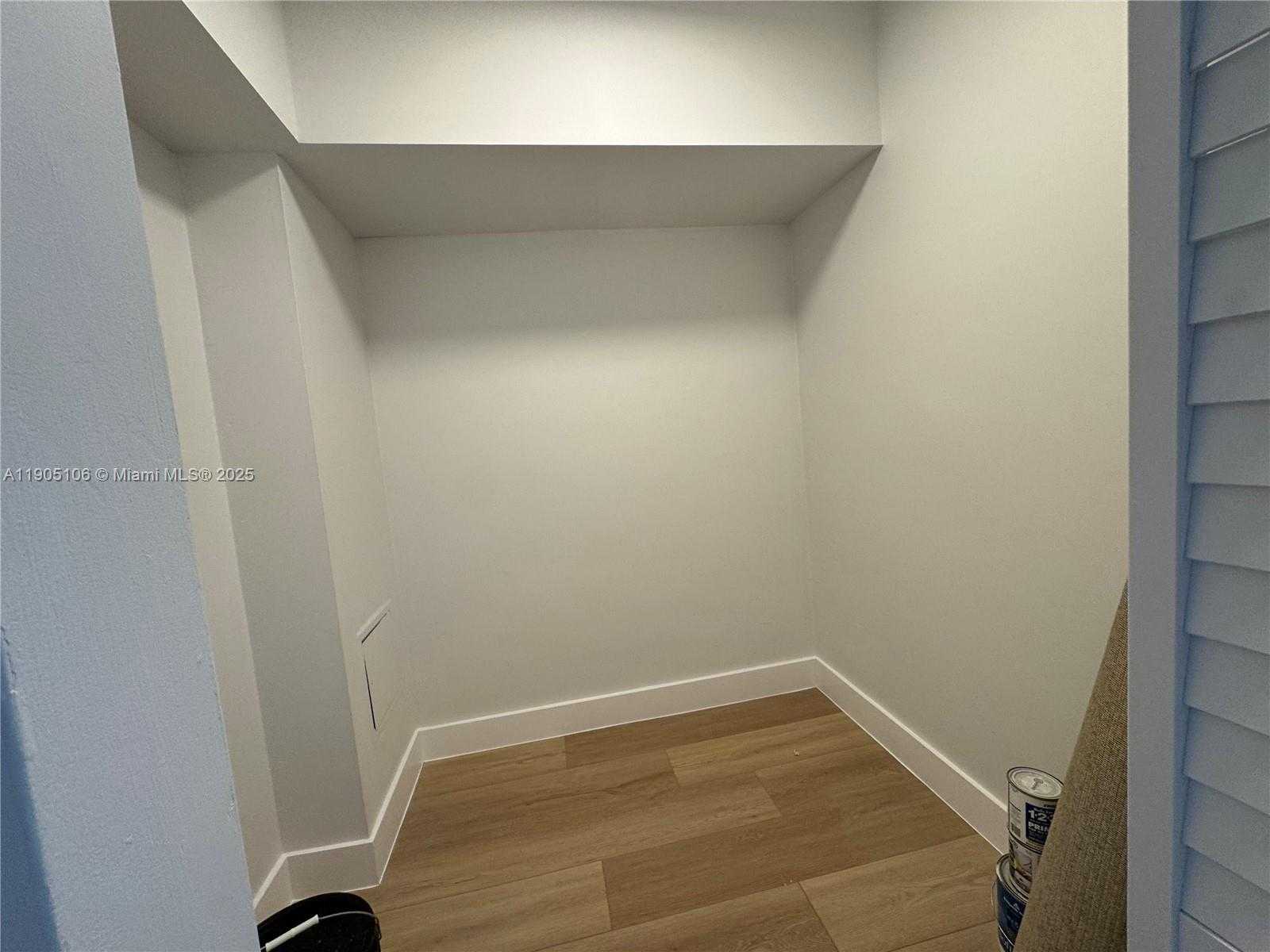 Small Image of 825 BRICKELL BAY DR #1549, Miami Number 13