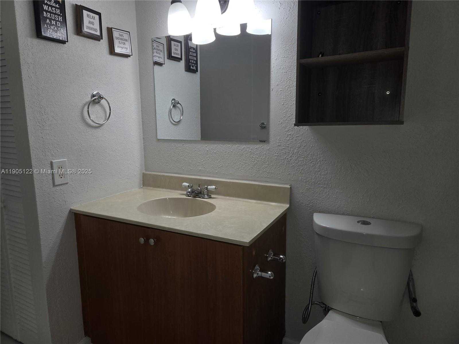 Small Image of 2730 WEST 76TH ST #201, Hialeah Number 12
