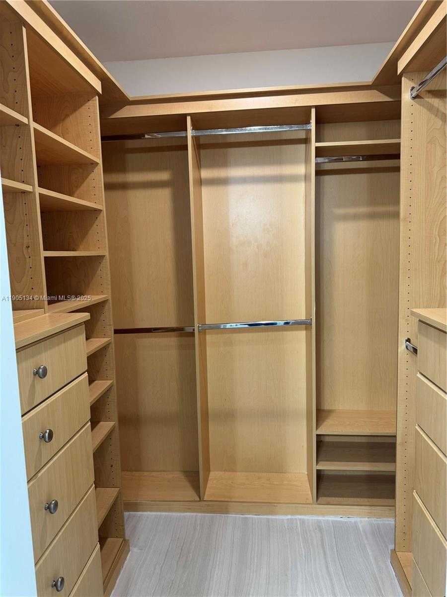 Small Image of 11811 NORTH WEST 5TH CT #11811, Plantation Number 11