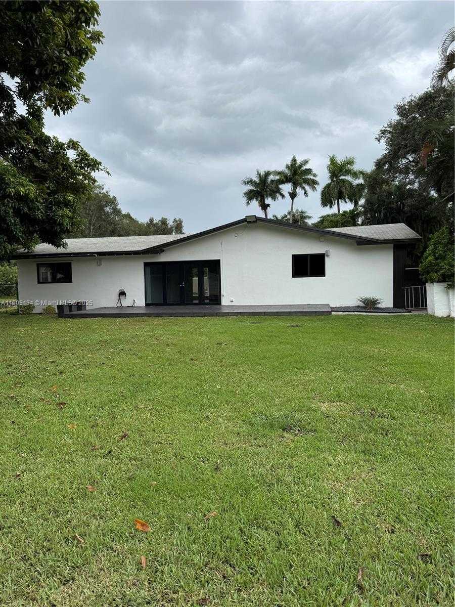 Small Image of 11811 NORTH WEST 5TH CT #11811, Plantation Number 20