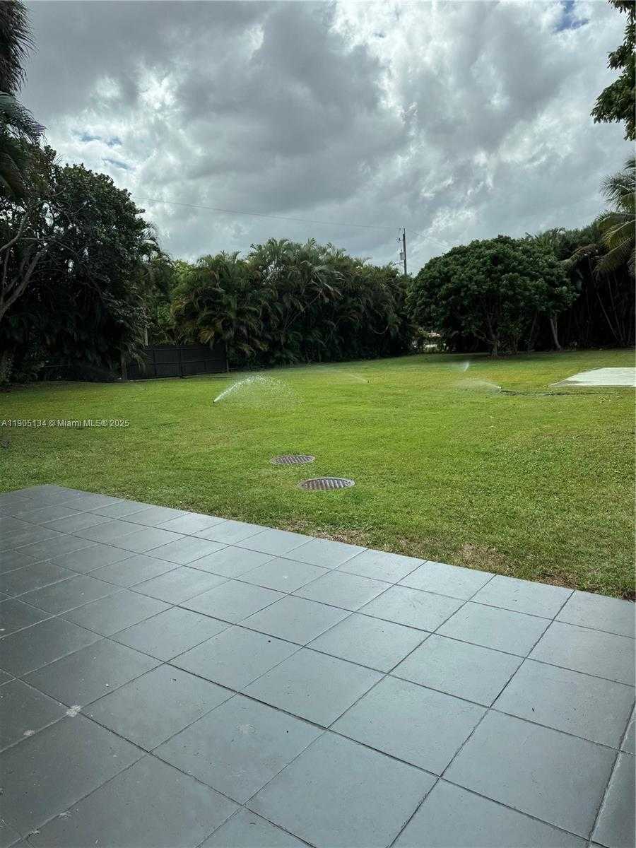 Small Image of 11811 NORTH WEST 5TH CT #11811, Plantation Number 24