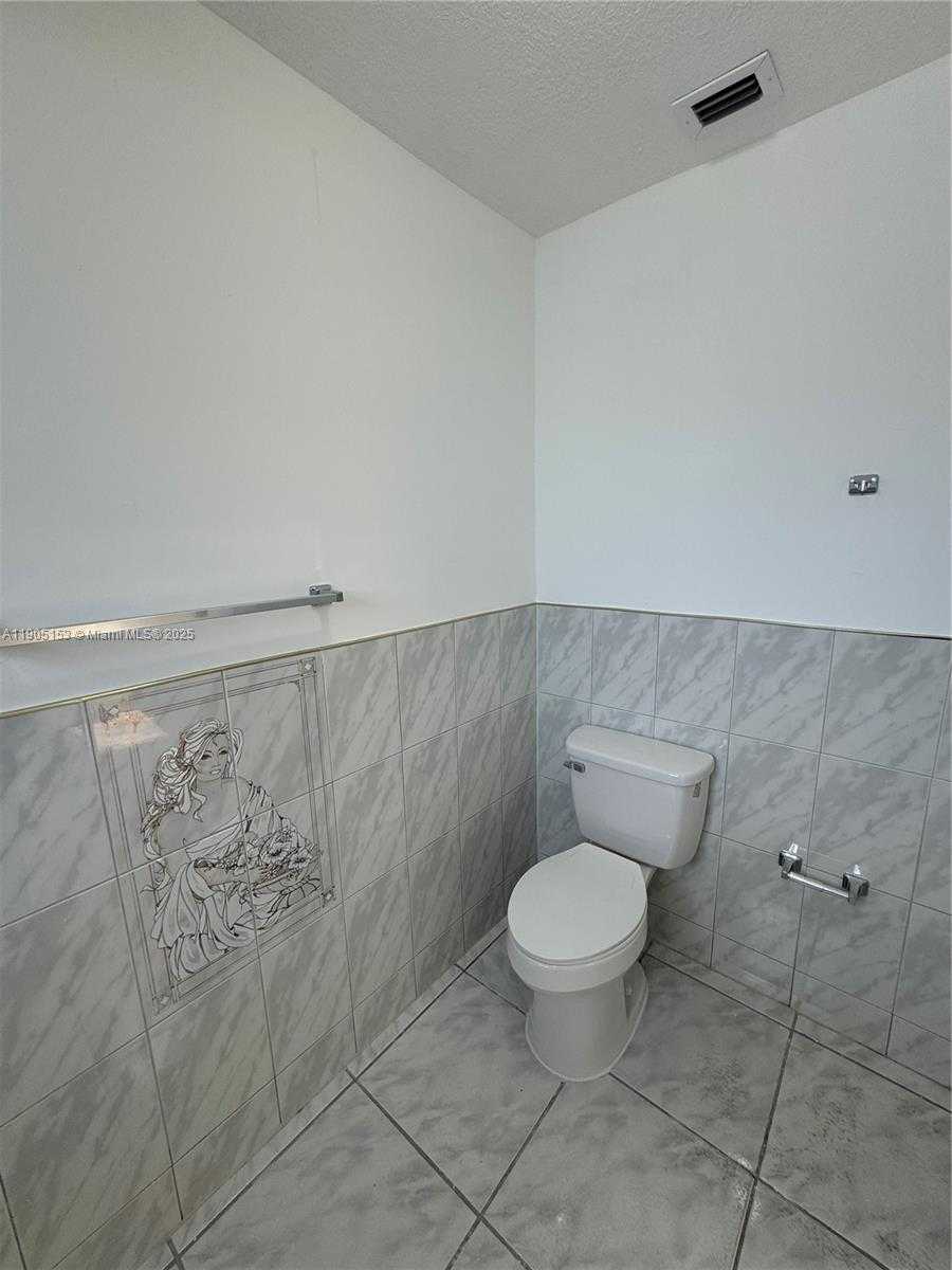 Small Image of 11434 SOUTH WEST 185TH ST, Miami Number 13