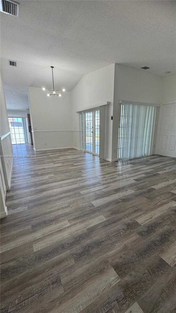 Small Image of 11434 SOUTH WEST 185TH ST, Miami Number 3