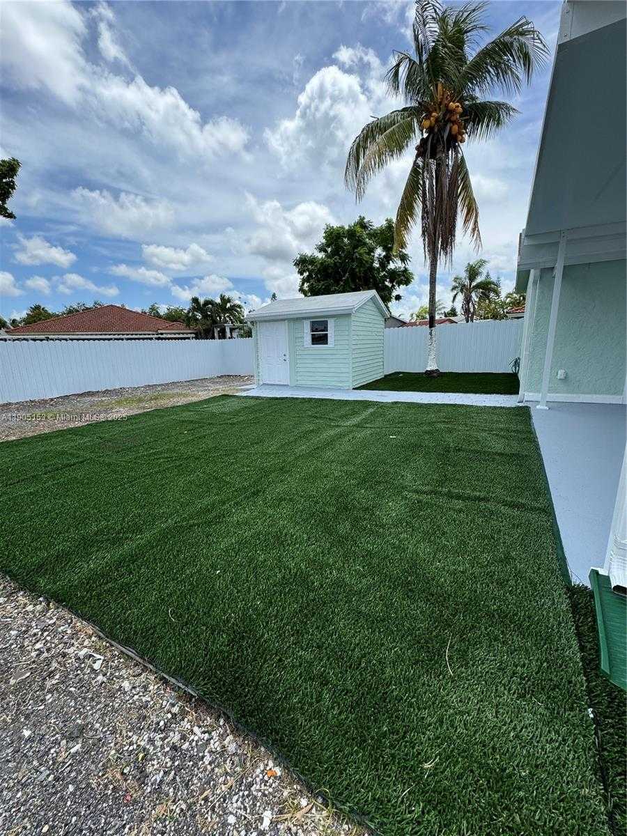 Small Image of 11434 SOUTH WEST 185TH ST, Miami Number 34