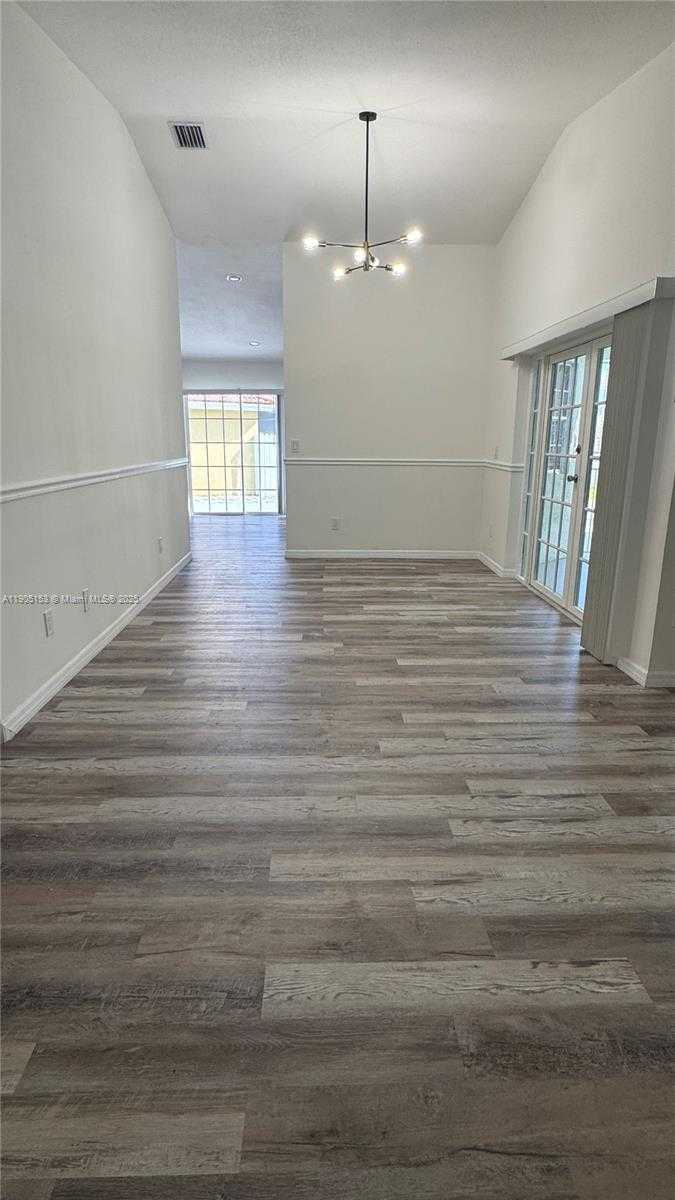 Small Image of 11434 SOUTH WEST 185TH ST, Miami Number 4