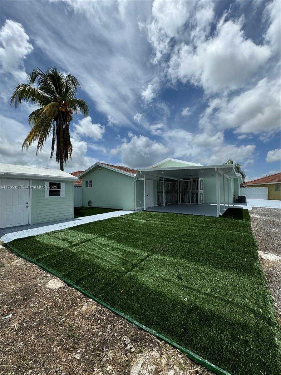 Small Image of 11434 SOUTH WEST 185TH ST, Miami Number 40