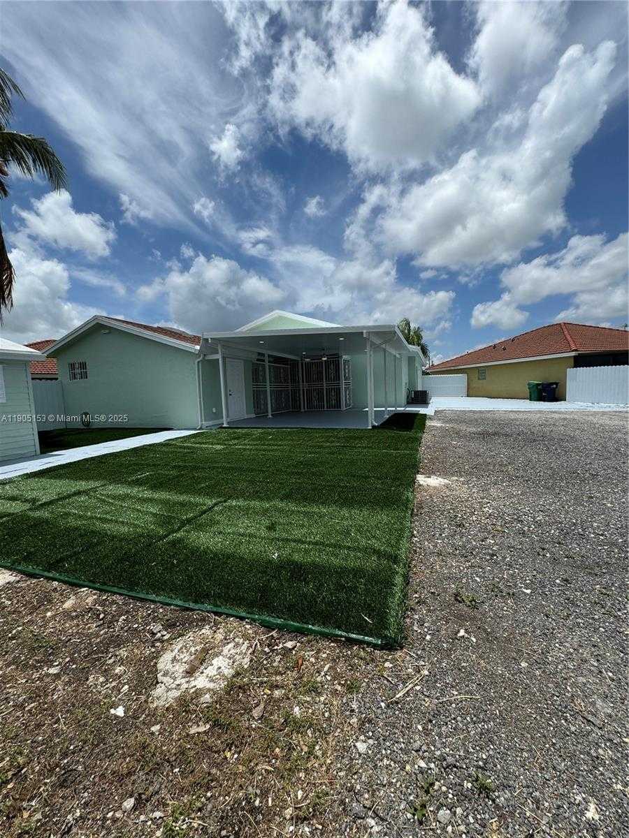 Small Image of 11434 SOUTH WEST 185TH ST, Miami Number 41
