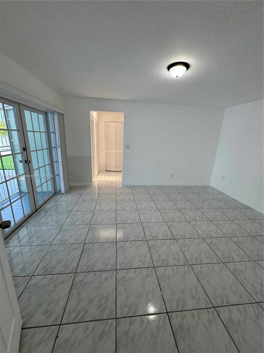 Small Image of 11434 SOUTH WEST 185TH ST, Miami Number 9