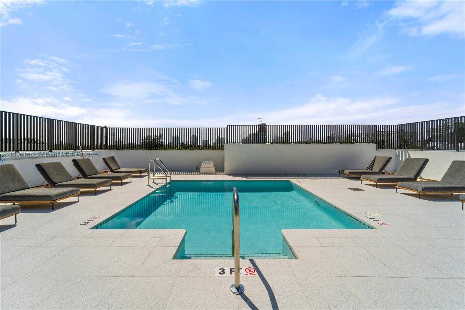 Small Image of 1030 15TH ST #217, Miami Beach Number 10