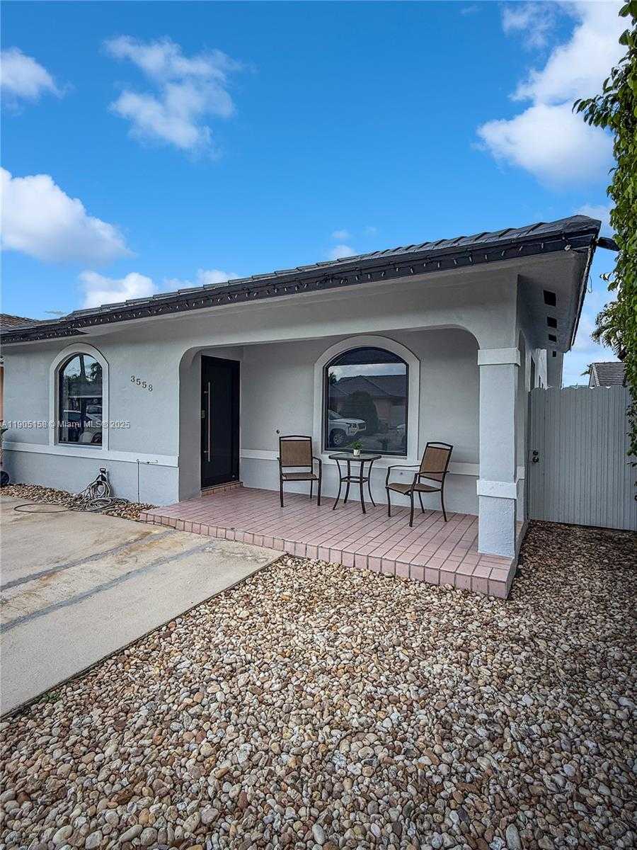Small Image of 3558 WEST 72ND PL, Hialeah Number 3