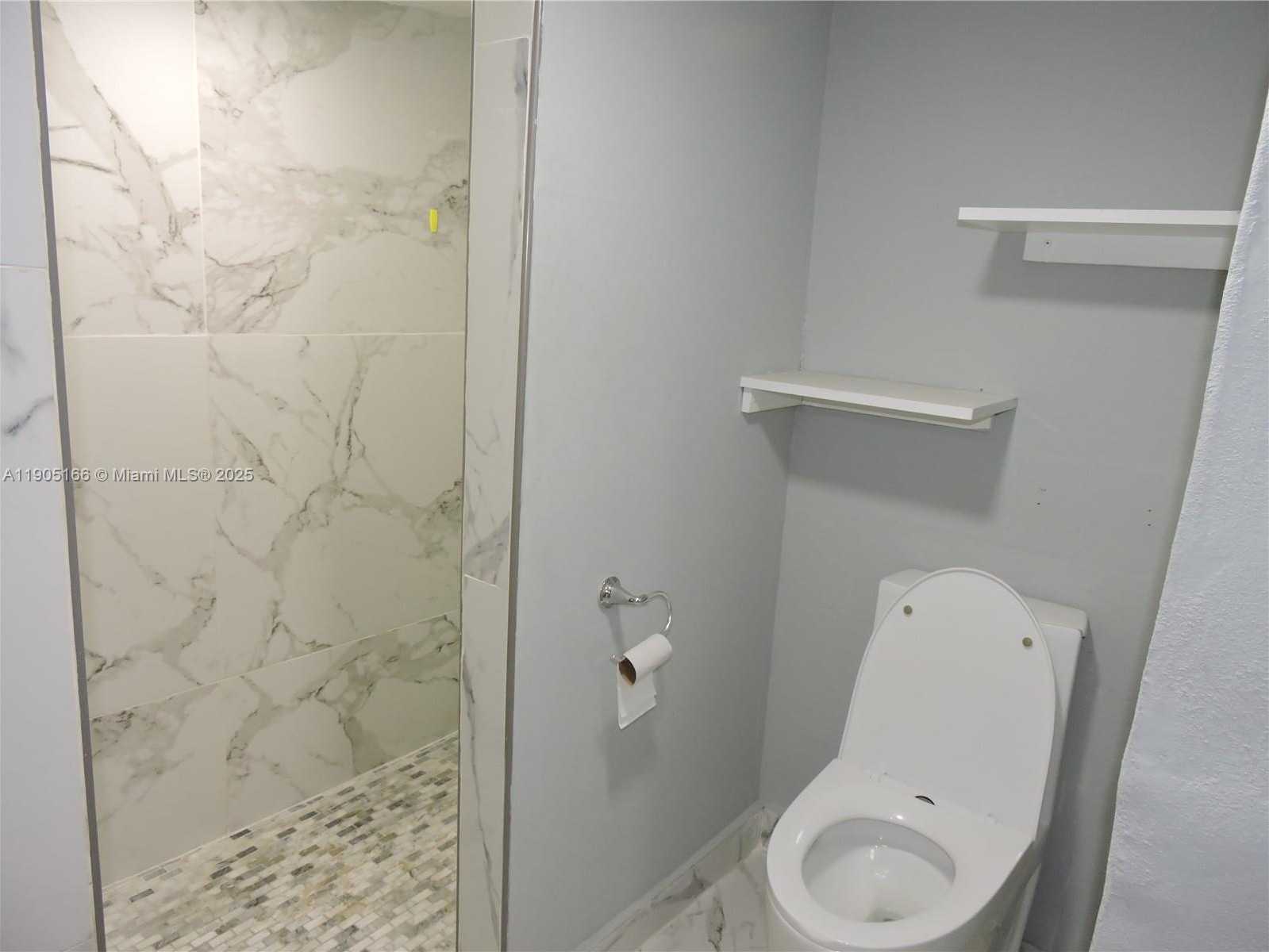 Small Image of 681 NORTH EAST 3RD PL #5, Hialeah Number 13