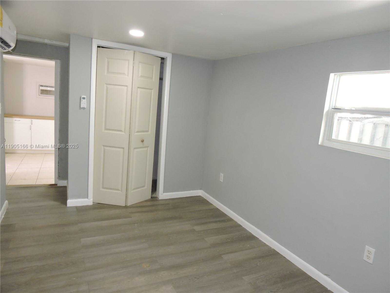 Small Image of 681 NORTH EAST 3RD PL #5, Hialeah Number 9