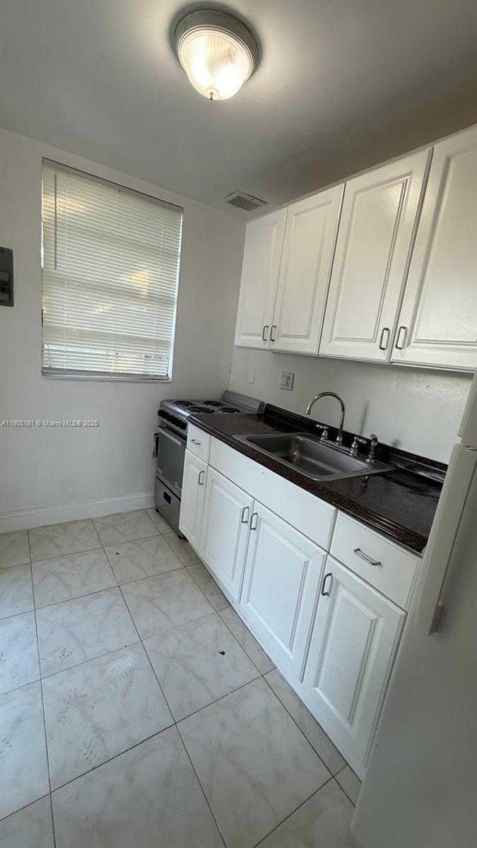 Small Image of 2127 CLEVELAND ST #REAR, Hollywood Number 5