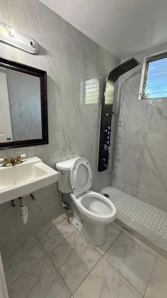 Small Image of 2127 CLEVELAND ST #REAR, Hollywood Number 6