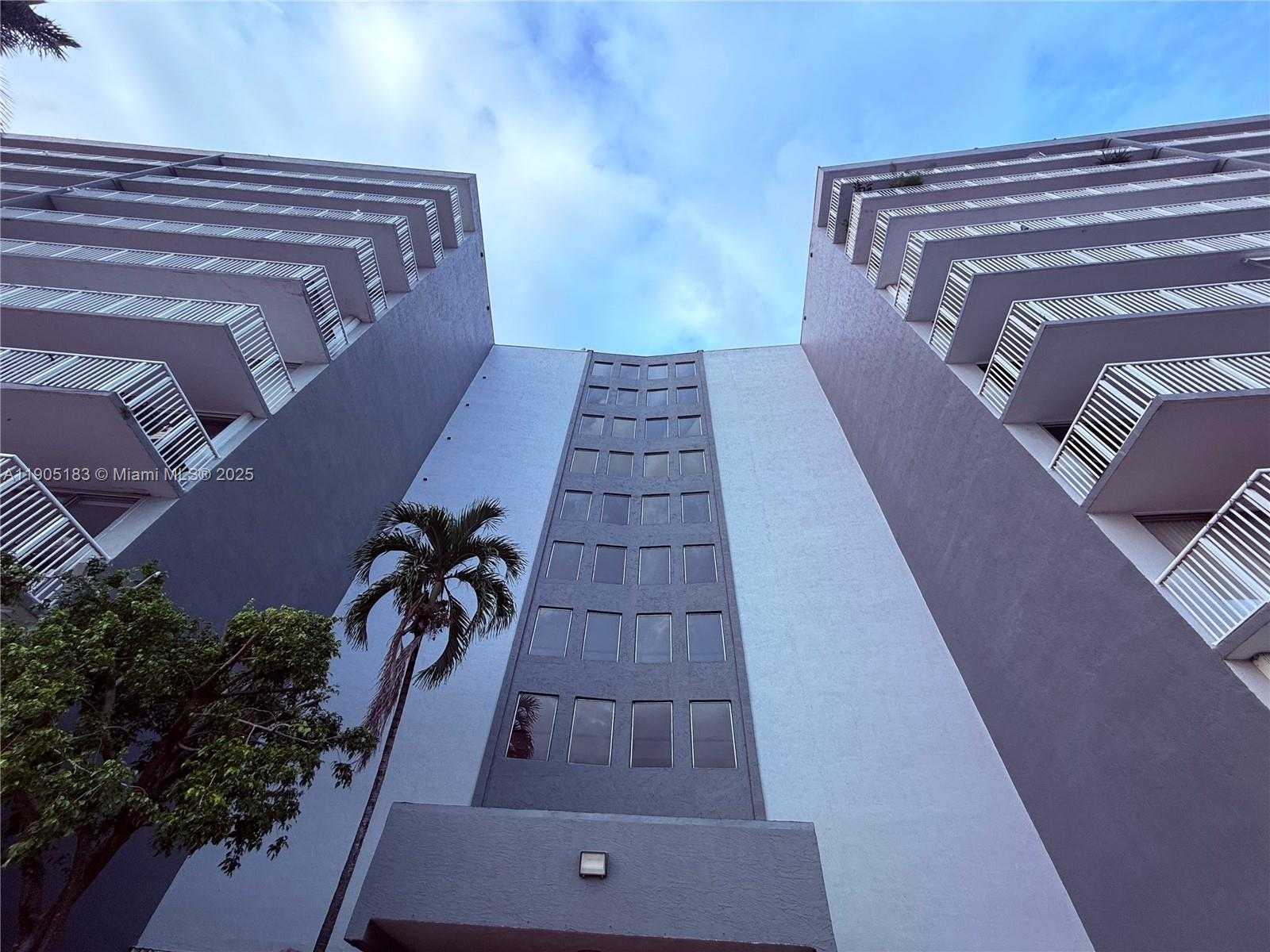 Small Image of 1800 NORTH WEST 24TH AVE #1019, Miami Number 14