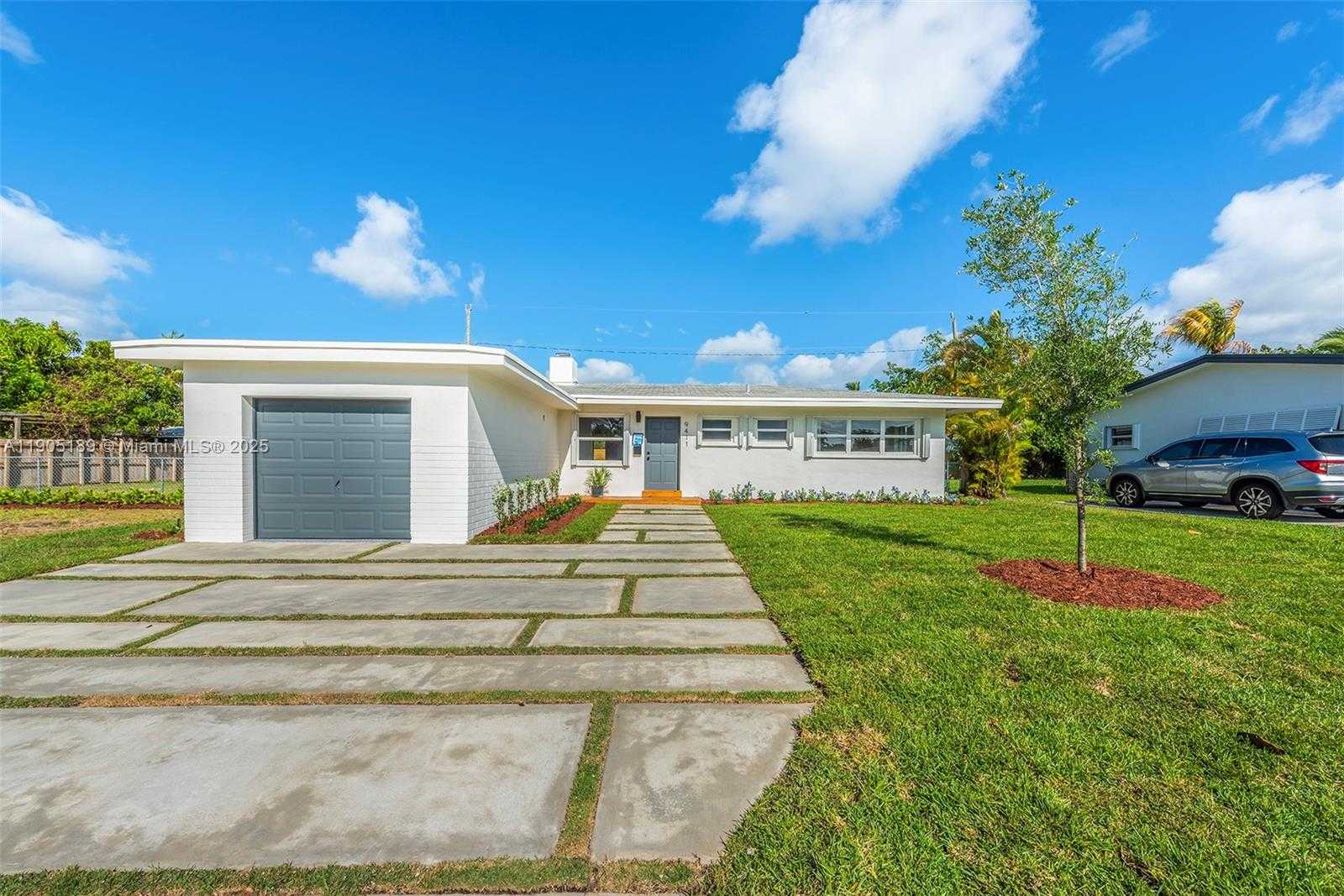 Small Image of 9411 JAMAICA DR, Cutler Bay Number 26