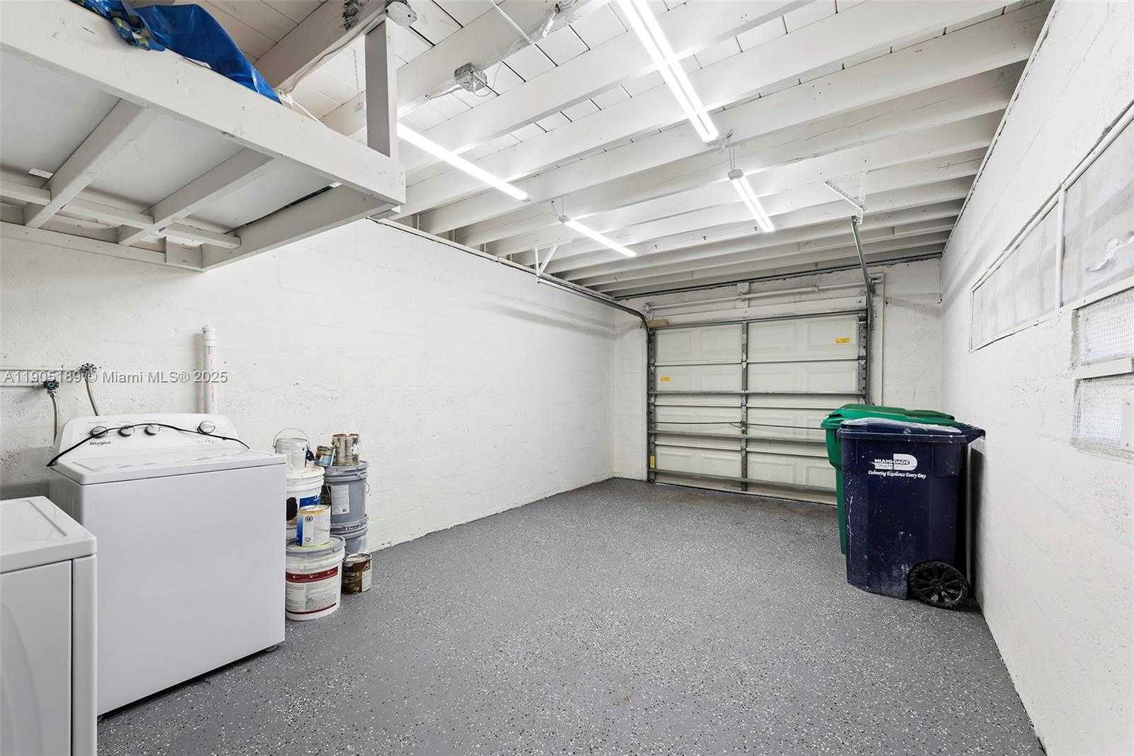 Small Image of 9411 JAMAICA DR, Cutler Bay Number 36