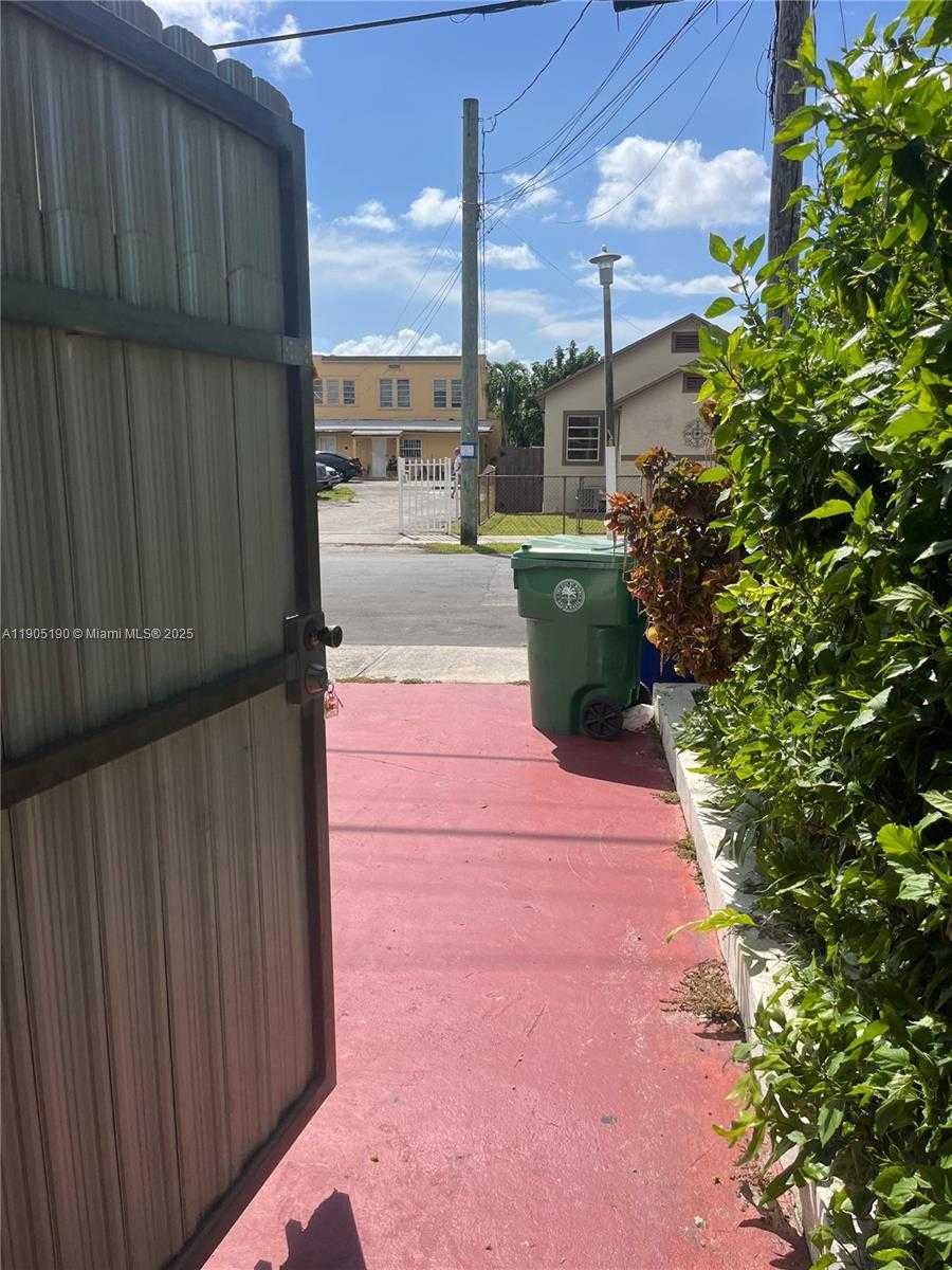 Small Image of 2231 SOUTH WEST 14TH ST #2231, Miami Number 11