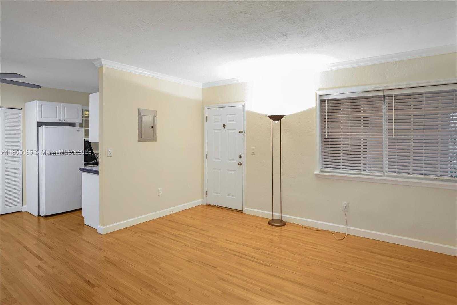 Small Image of 45 ANTILLA AVE #3K, Coral Gables Number 11